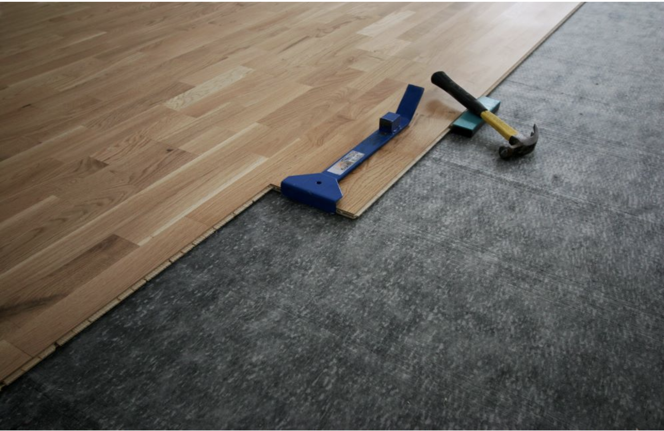Read more about the article How to soundproof a floor during renovations